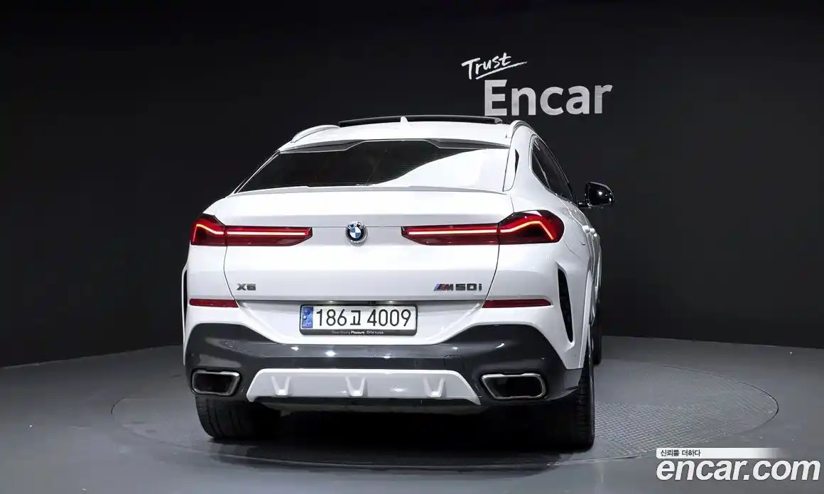 BMW X6 2022 4.4 Автомат в Москве № 528970, фото 4