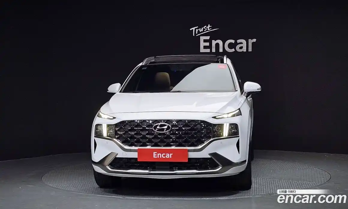 Hyundai Santa Fe 2022 1.6 Автомат в Москве № 531352, фото 3