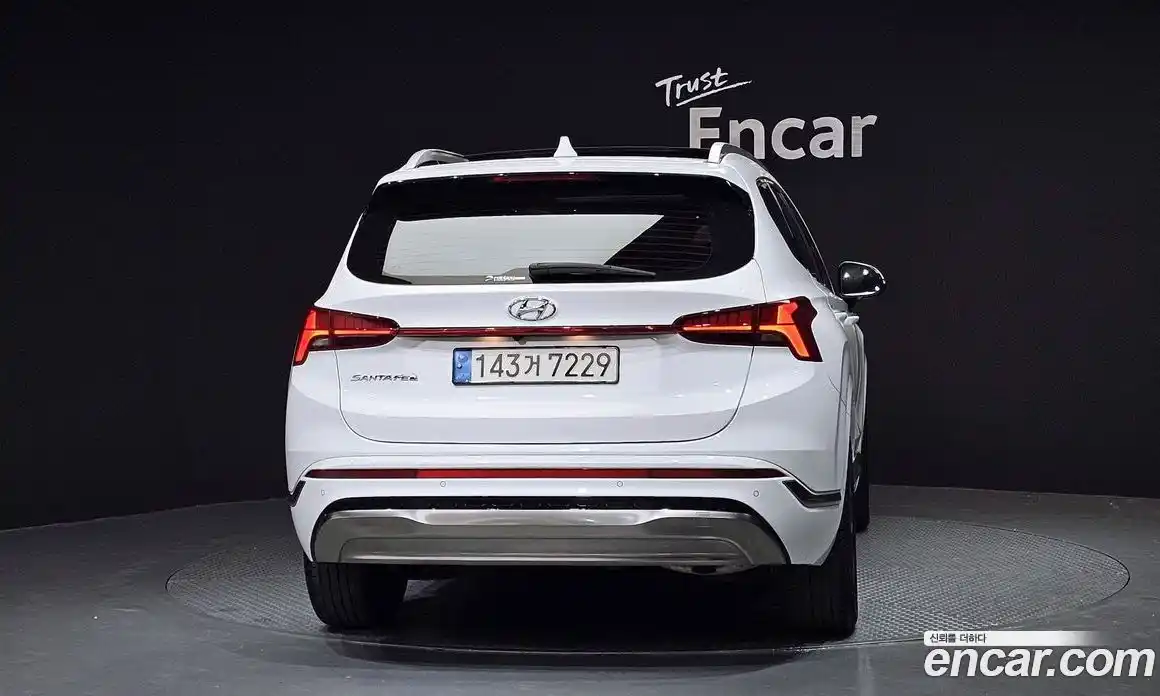 Hyundai Santa Fe 2022 1.6 Автомат в Москве № 531352, фото 4