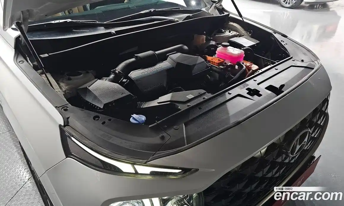 Hyundai Santa Fe 2022 1.6 Автомат в Москве № 531352, фото 6