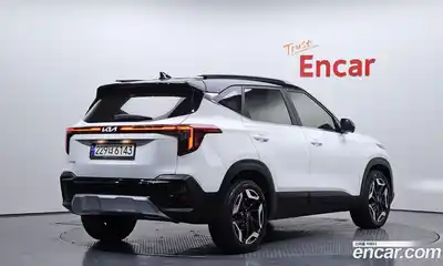 Kia Seltos 2024 1.6 Автомат в Москве № 531917, миниатюра 2