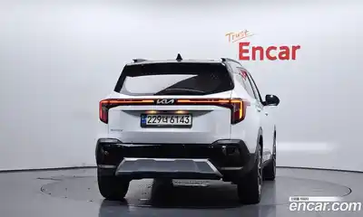 Kia Seltos 2024 1.6 Автомат в Москве № 531917, миниатюра 4