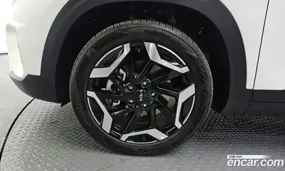 Kia Seltos 2024 1.6 Автомат в Москве № 531917, миниатюра 5