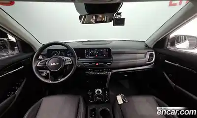 Kia Seltos 2024 1.6 Автомат в Москве № 531917, миниатюра 7