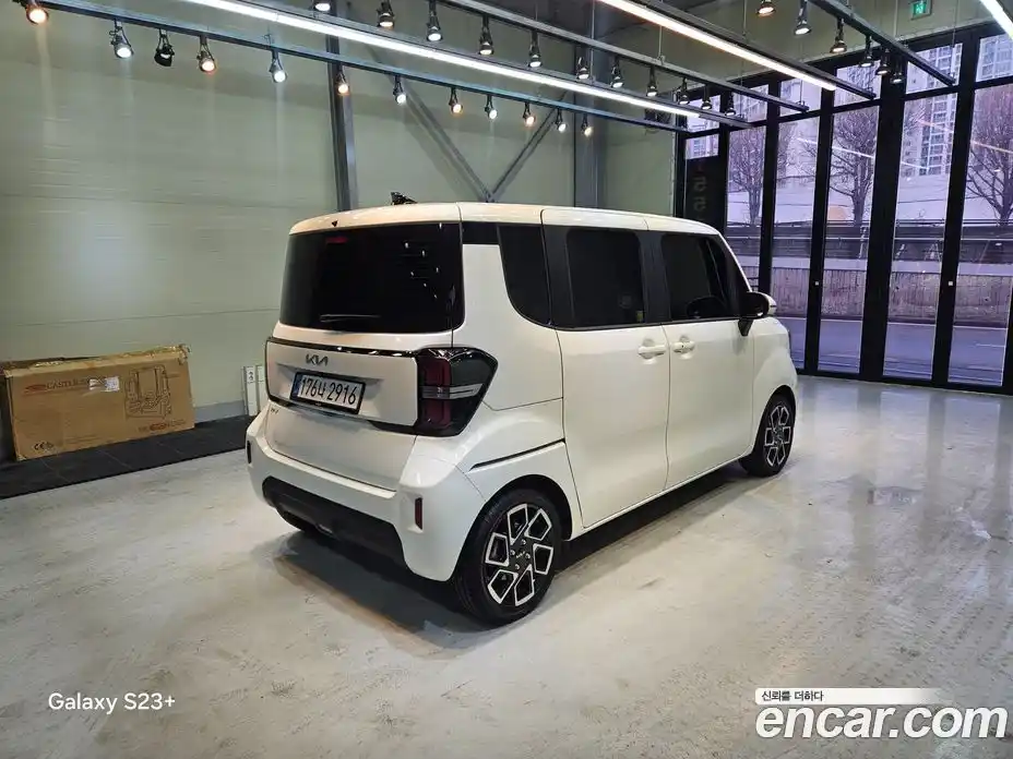 Kia Ray 2023 1.0 Автомат в Москве № 532075, фото 5