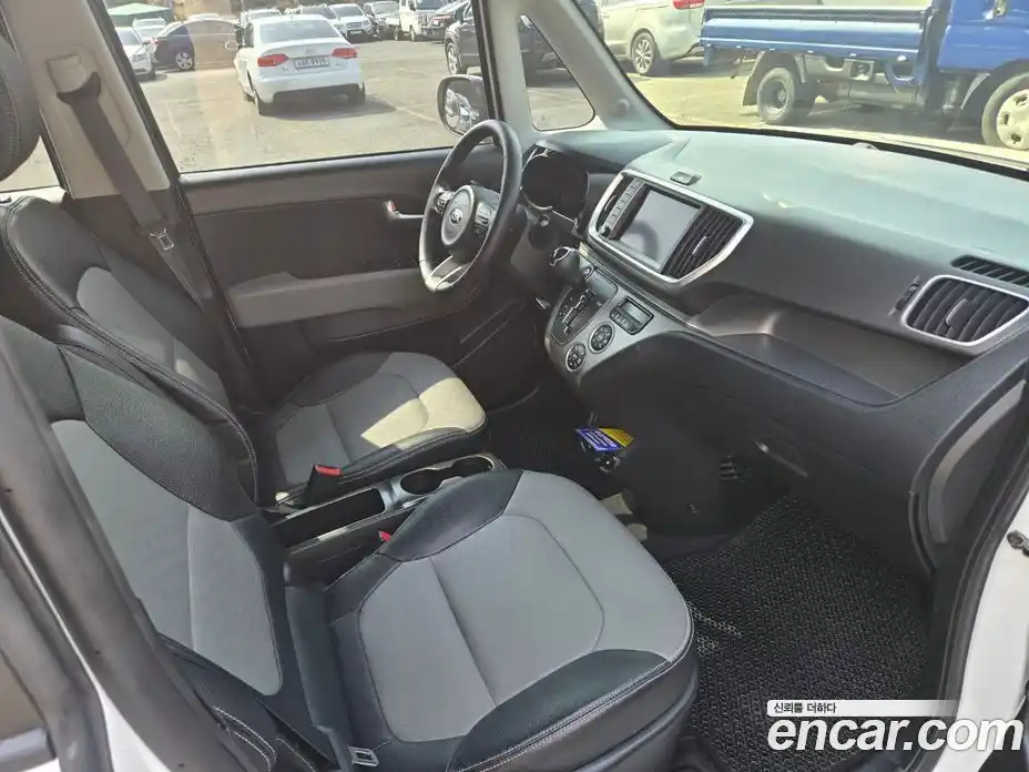 Kia Ray 2021 1.0 Автомат в Москве № 532622, фото 9