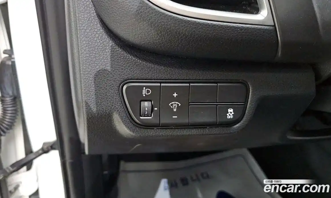 Kia Seltos 2024 1.6 Автомат в Москве № 532646, фото 14