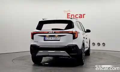 Kia Seltos 2024 1.6 Автомат в Москве № 532646, миниатюра 4