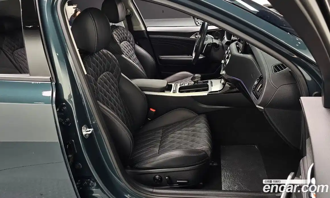 Kia Stinger 2023 2.5 Автомат в Москве № 532658, фото 10