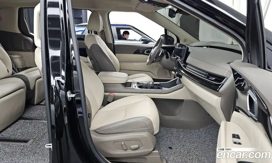 Kia Canival 2025 3.5 Автомат в Москве № 532692, фото 11