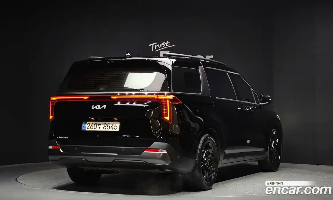 Kia Canival 2025 3.5 Автомат в Москве № 532692, фото 2