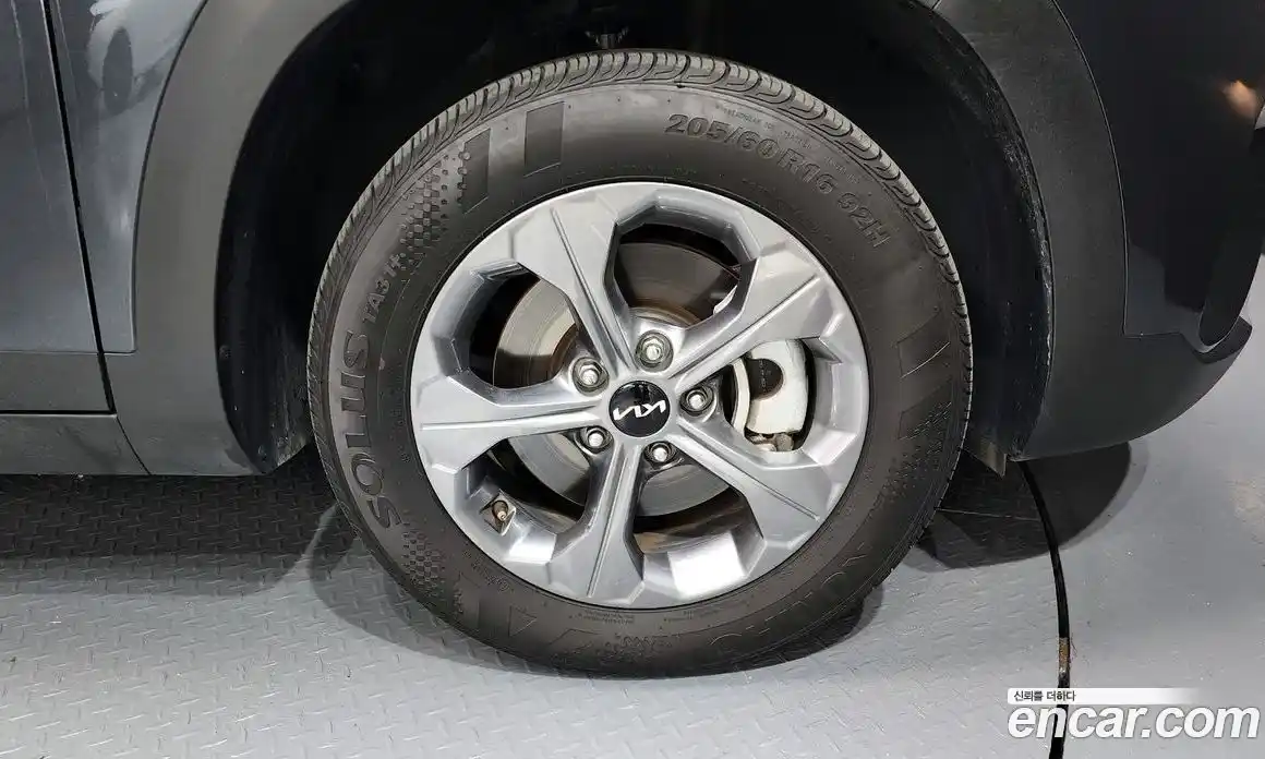 Kia Seltos 2024 1.6 Автомат в Москве № 53314, фото 5