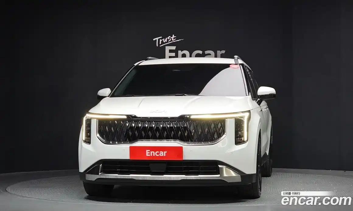 Kia Canival 2025 3.5 Автомат в Москве № 534139, фото 3