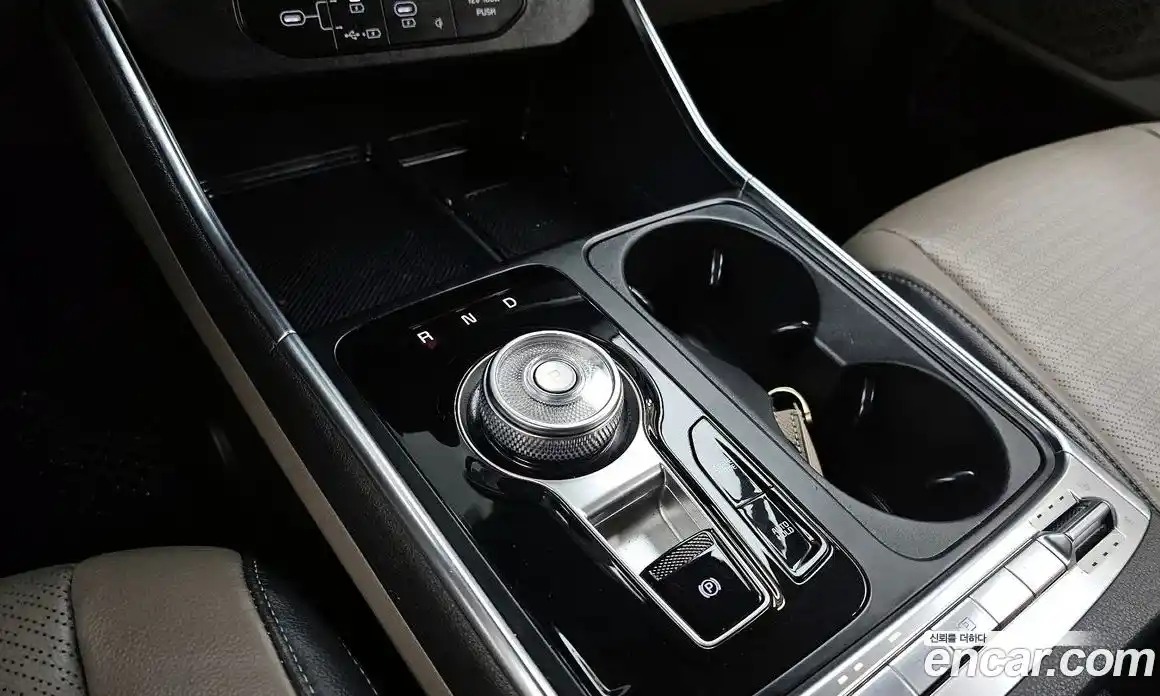 Kia Canival 2025 3.5 Автомат в Москве № 534139, фото 9