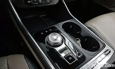 Kia Canival 2025 3.5 Автомат в Москве № 534139, миниатюра 9