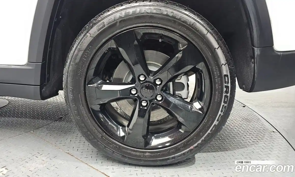 Jeep Cherokee 2023 2.0 Автомат в Москве № 534523, фото 4