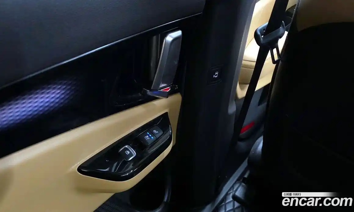 Kia Canival 2021 2.2 Автомат в Москве № 535141, фото 17