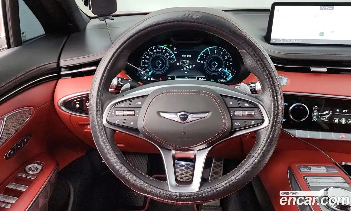 Genesis GV70 2024 2.5 Автомат в Москве № 536230, фото 13