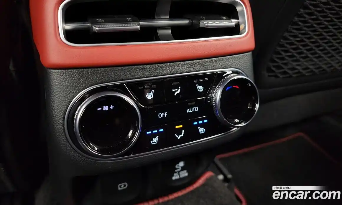 Genesis GV70 2024 2.5 Автомат в Москве № 536230, фото 19