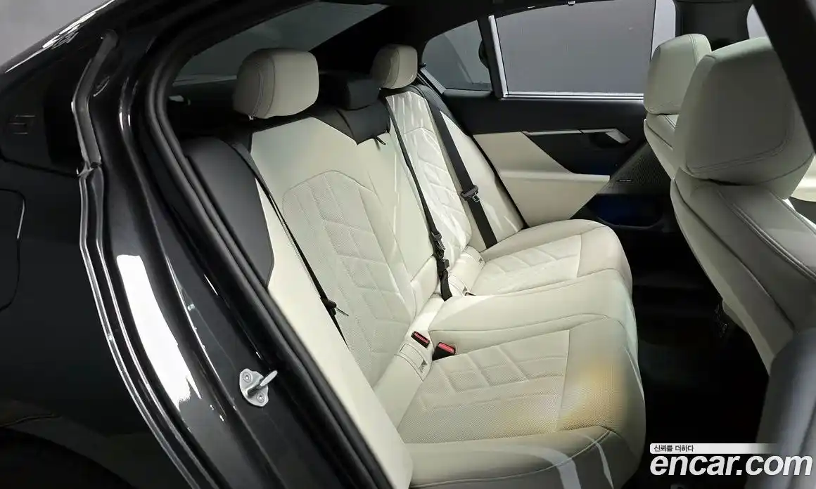 BMW i5 2025 0.2 Автомат в Москве № 538167, фото 13