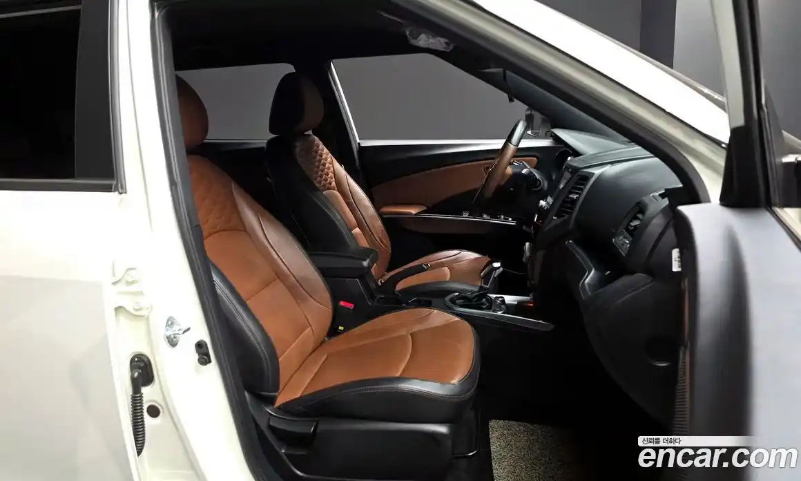 SsangYong TIBOLI 2019 1.6 Автомат в Москве № 538548, фото 11