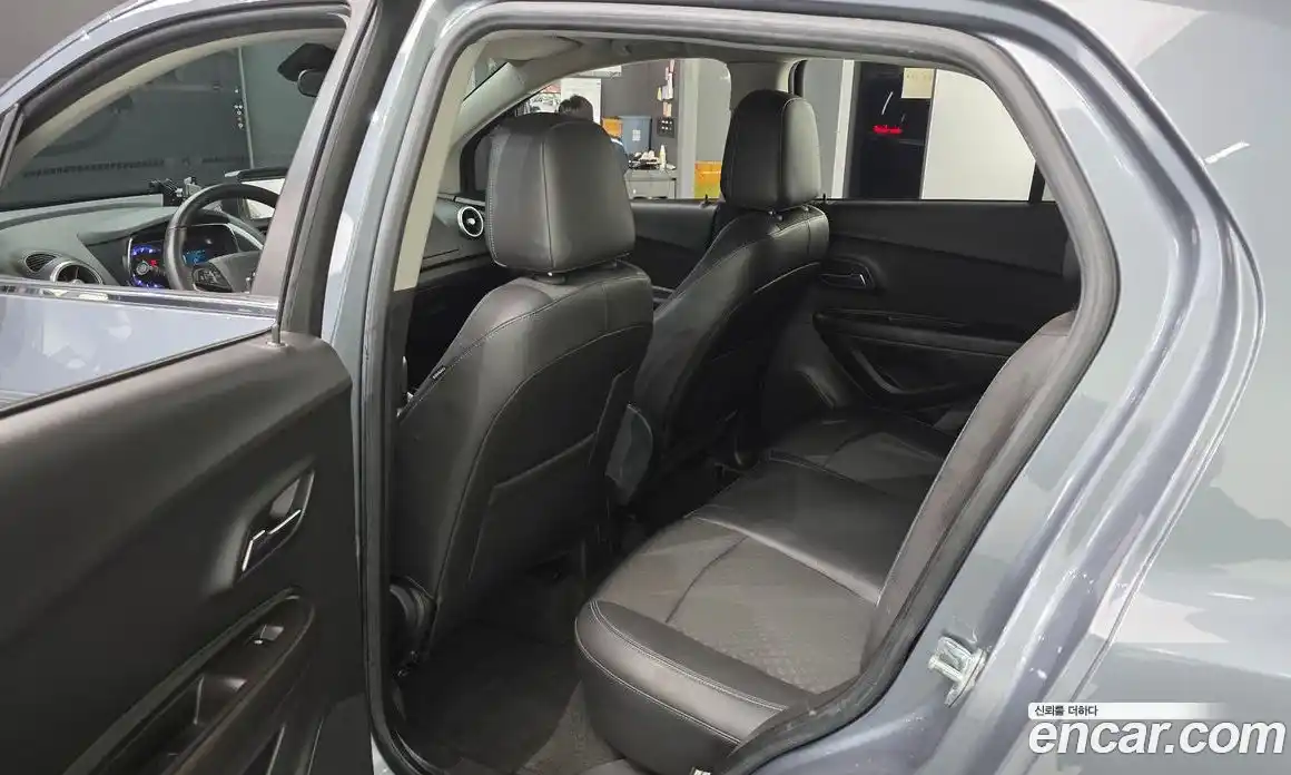 Chevrolet Trax 2015 1.4 Автомат в Москве № 540095, фото 11