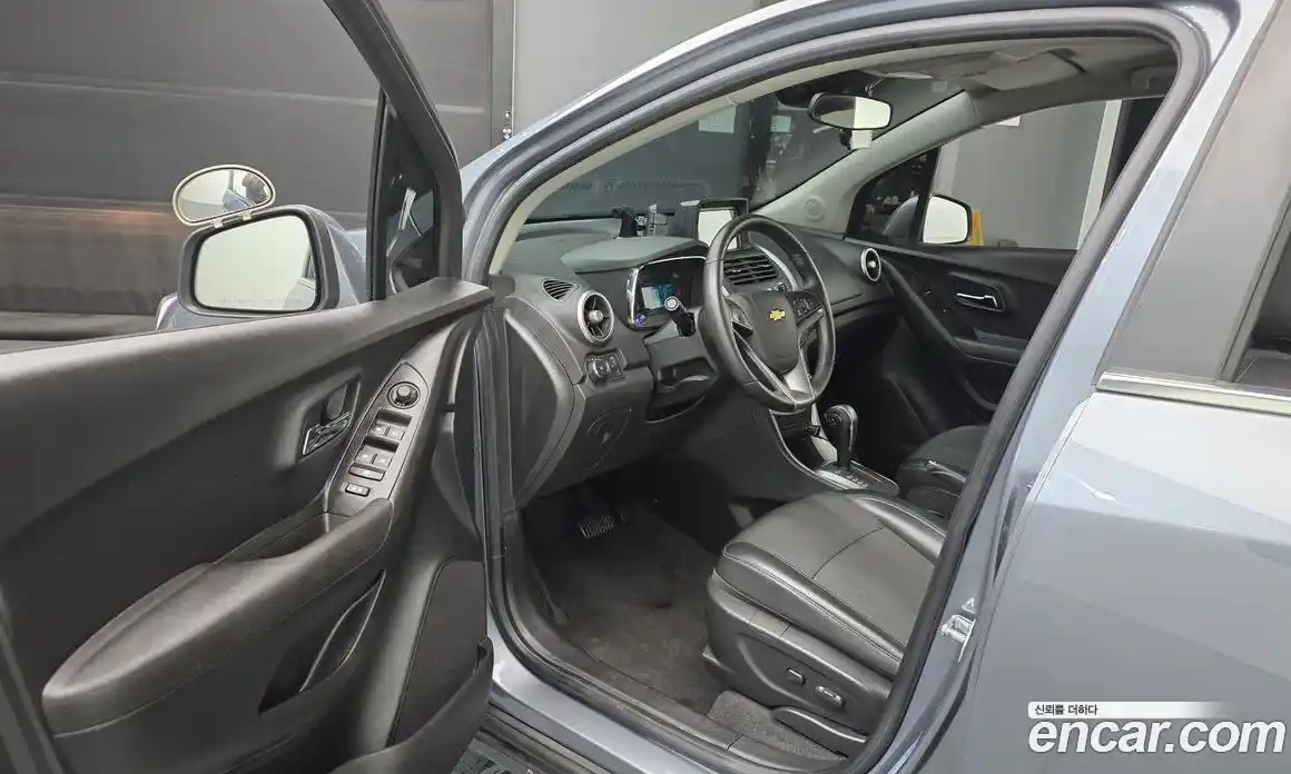 Chevrolet Trax 2015 1.4 Автомат в Москве № 540095, фото 10
