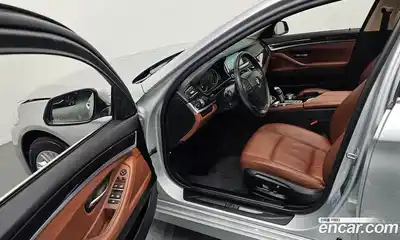 BMW 5-Series 2015 2.0 Автомат в Москве № 541056, миниатюра 11