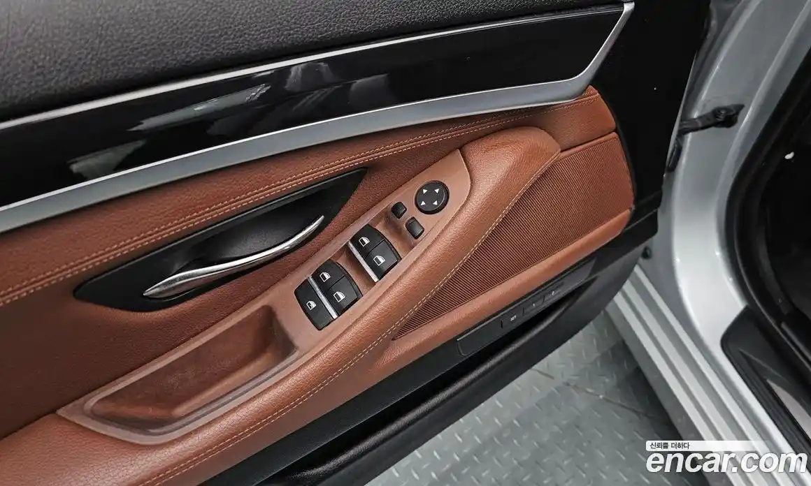 BMW 5-Series 2015 2.0 Автомат в Москве № 541056, фото 18