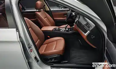 BMW 5-Series 2015 2.0 Автомат в Москве № 541056, миниатюра 10