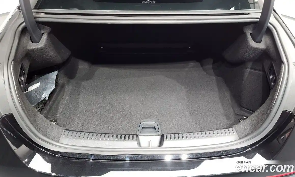 Mercedes-Benz E-Class 2026 2.0 Автомат в Москве № 541172, фото 20