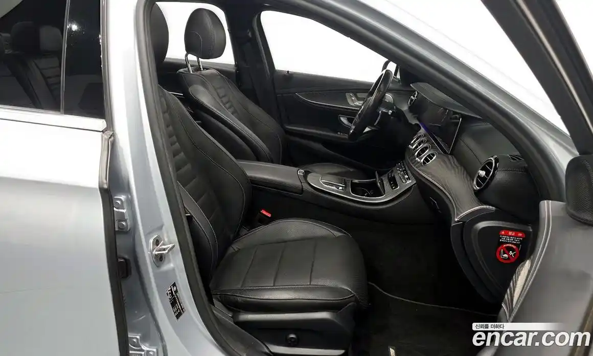 Mercedes-Benz E-Class 2022 2.0 Автомат в Москве № 542217, фото 11