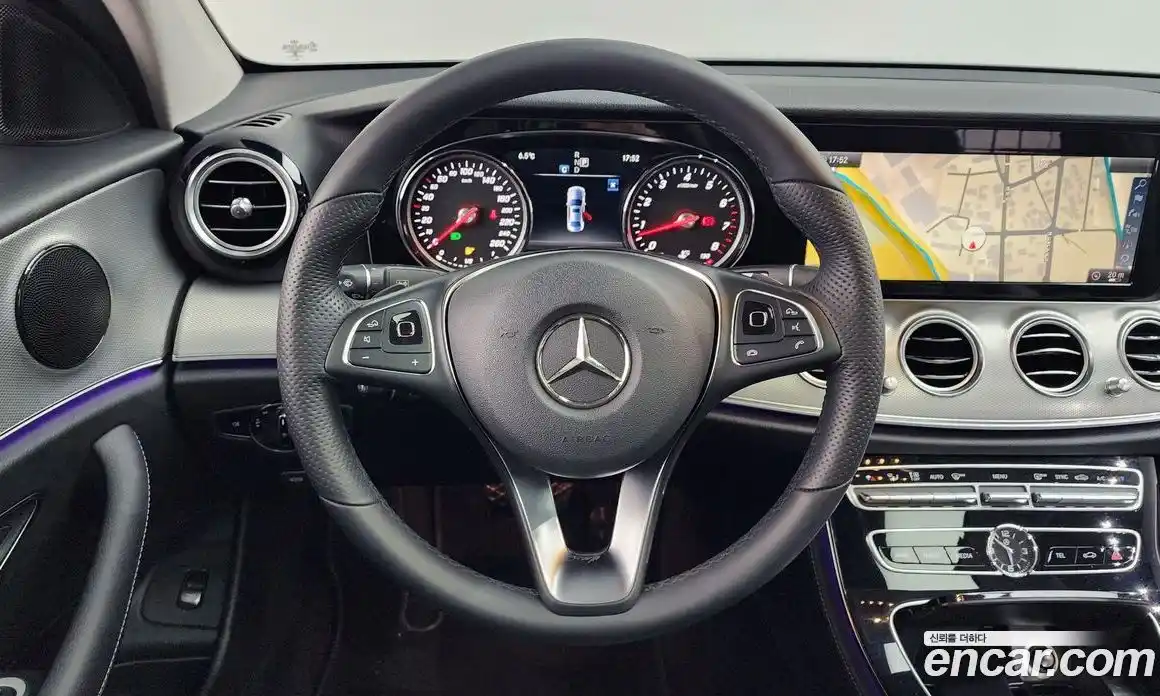 Mercedes-Benz E-Class 2018 2.0 Автомат в Москве № 542246, фото 13