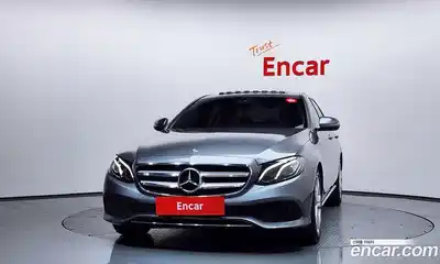 Mercedes-Benz E-Class 2018 2.0 Автомат в Москве № 542246, миниатюра 3