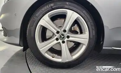 Mercedes-Benz E-Class 2018 2.0 Автомат в Москве № 542246, миниатюра 5