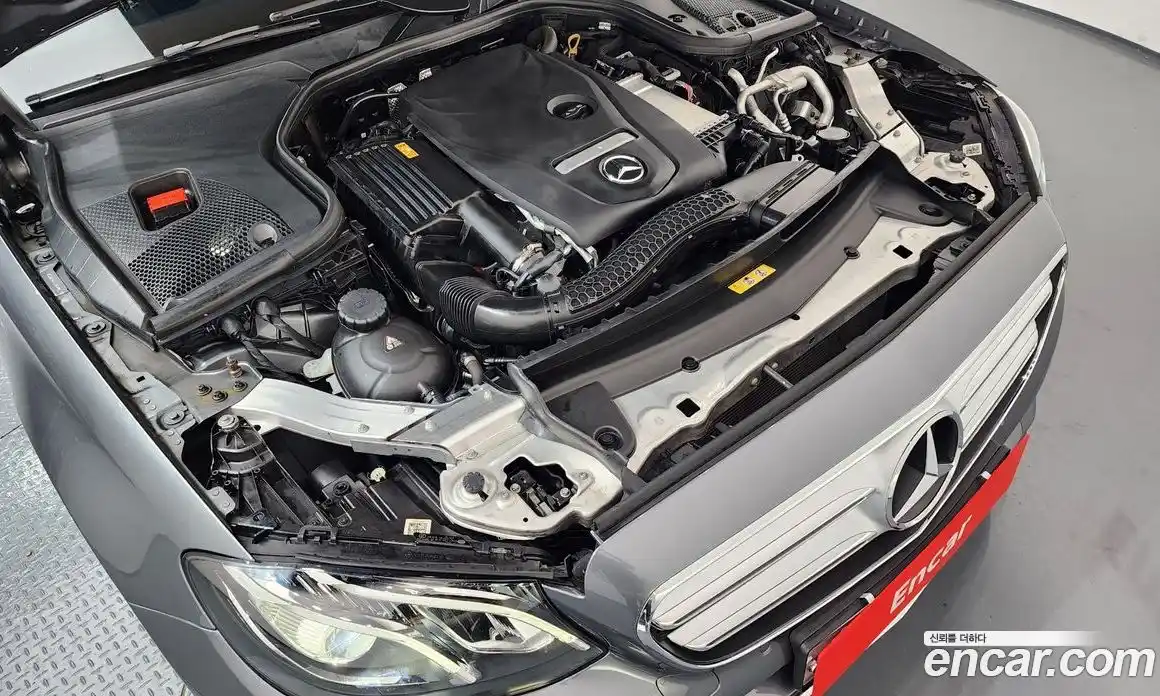 Mercedes-Benz E-Class 2018 2.0 Автомат в Москве № 542246, фото 6