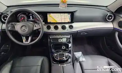 Mercedes-Benz E-Class 2018 2.0 Автомат в Москве № 542246, миниатюра 7