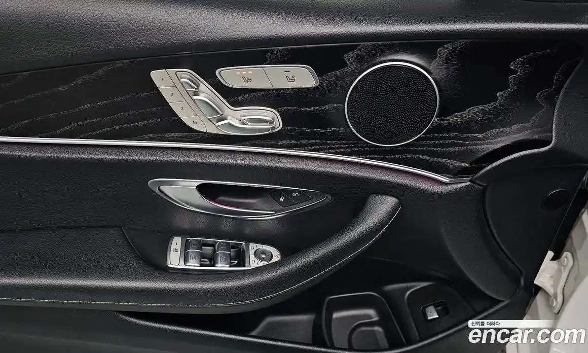 Mercedes-Benz E-Class 2018 1.9 Автомат в Москве № 543644, фото 17