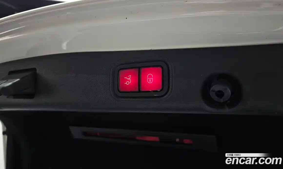 Mercedes-Benz E-Class 2018 1.9 Автомат в Москве № 543644, фото 20