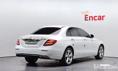 Mercedes-Benz E-Class 2018 1.9 Автомат в Москве № 543644, миниатюра 2