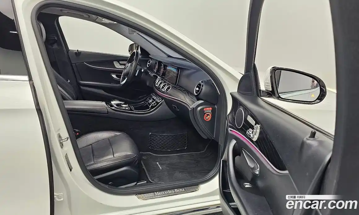 Mercedes-Benz E-Class 2018 1.9 Автомат в Москве № 543644, фото 10