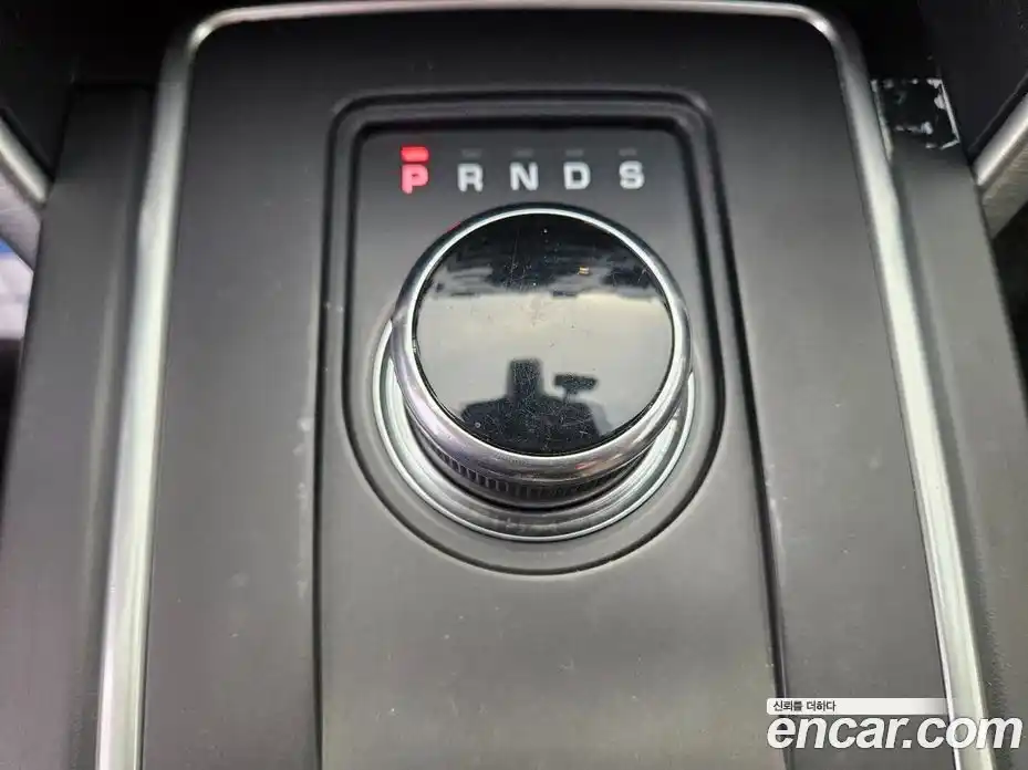 Land Rover Discovery Sport 2017 2.0 Автомат в Москве № 543897, фото 18