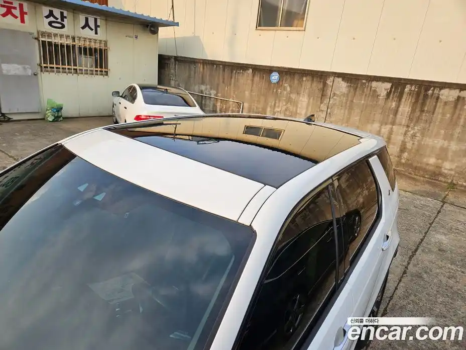 Land Rover Discovery Sport 2017 2.0 Автомат в Москве № 543897, фото 5