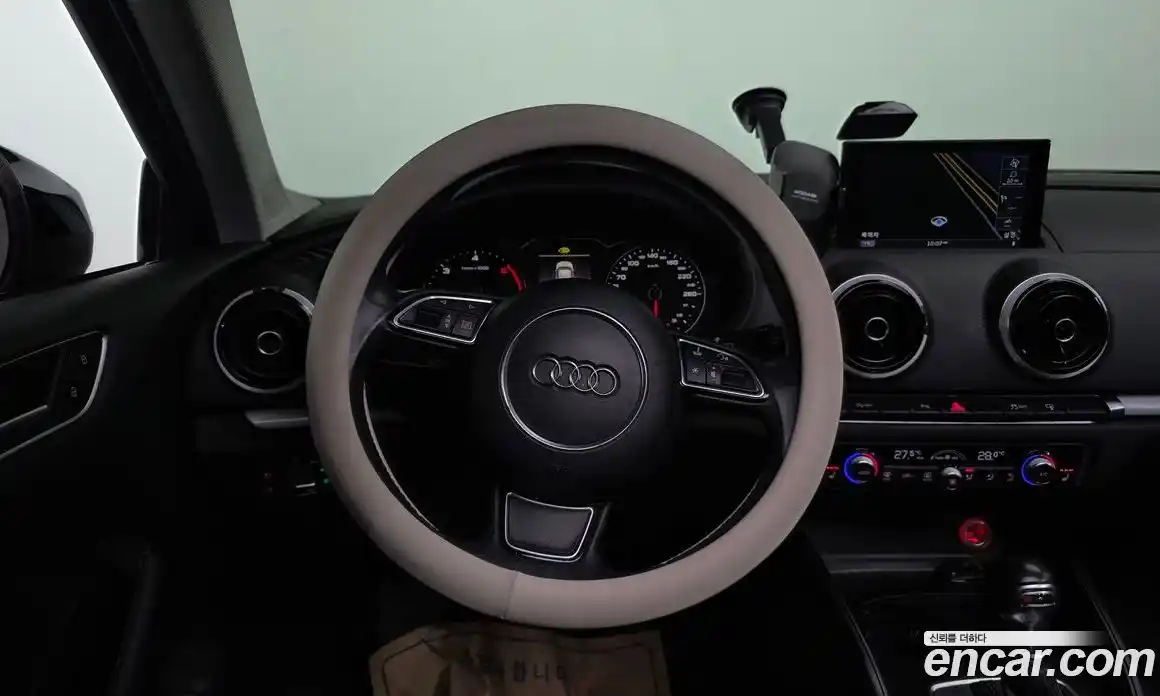 Audi A3 2015 2.0 Автомат в Москве № 544688, фото 13