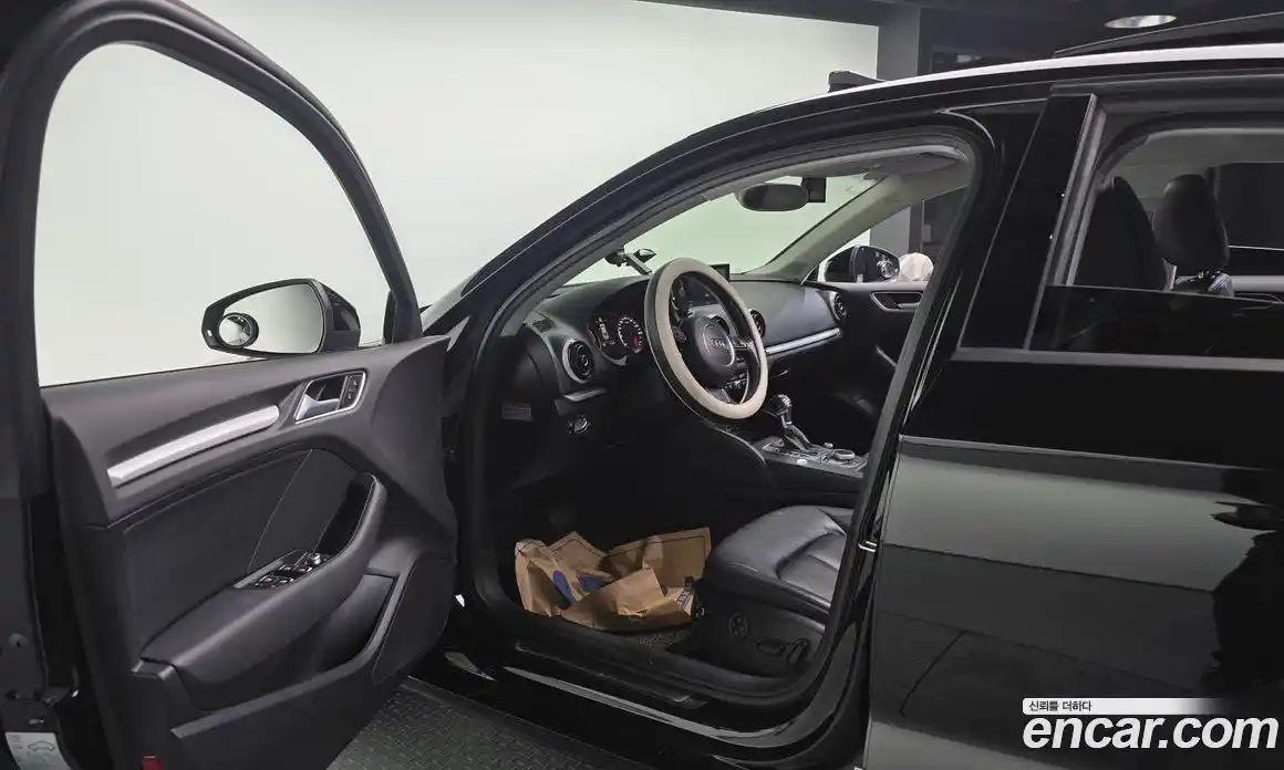 Audi A3 2015 2.0 Автомат в Москве № 544688, фото 10