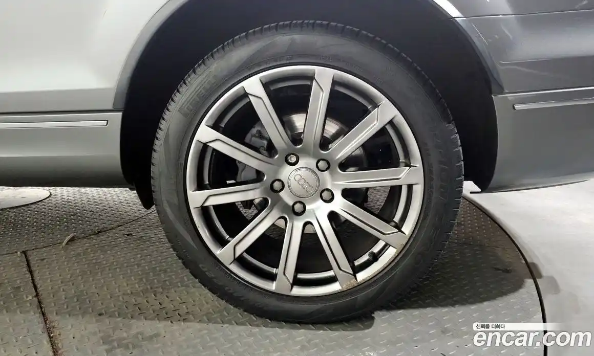 Audi Q7 2015 3.0 Автомат в Москве № 544707, фото 5