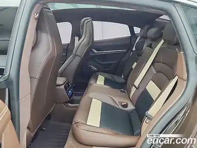 Porsche Taycan 2025 0.1 Автомат в Москве № 545420, миниатюра 12