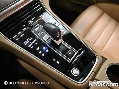 Porsche Panamera 2018 3.0 Автомат в Москве № 546045, миниатюра 9
