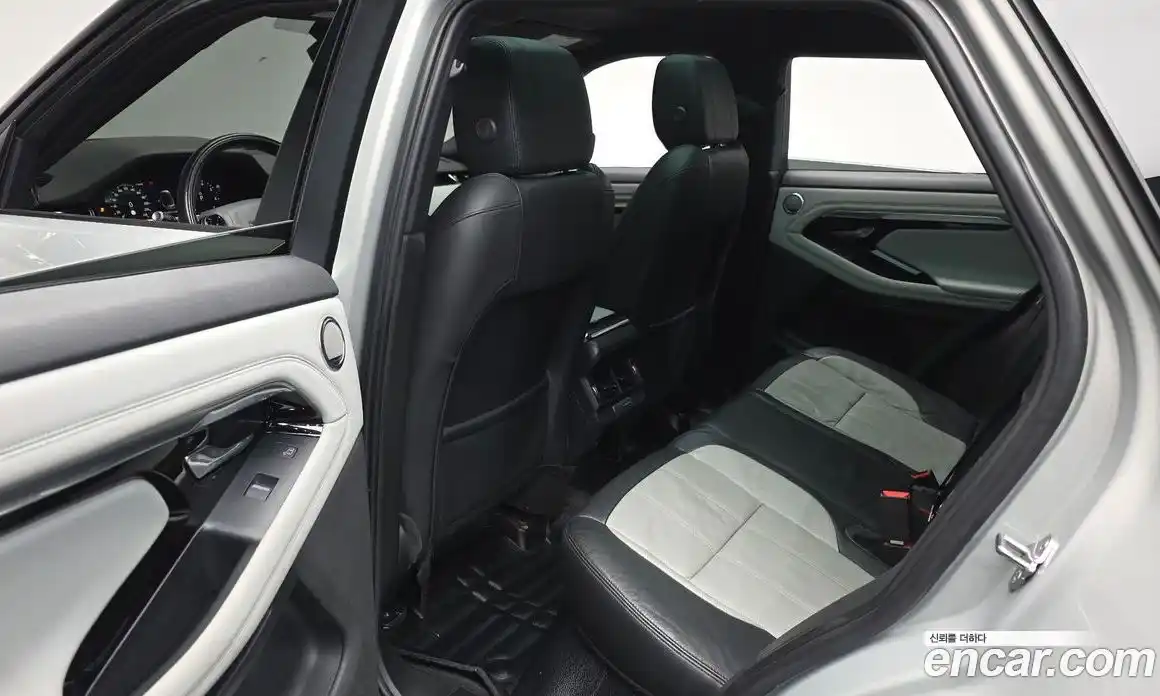 Land Rover Range-Rover Evoque 2020 2.0 Автомат в Москве № 546166, фото 10