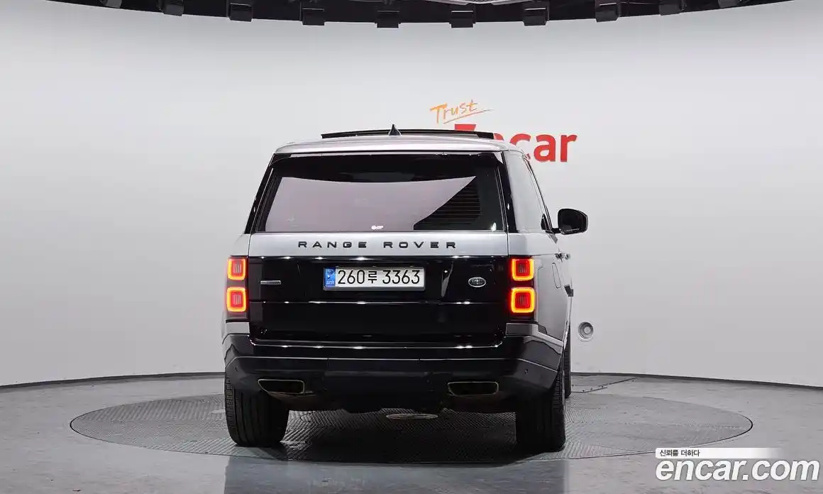 Land Rover Range-Rover 2017 5.0 Автомат в Москве № 546246, фото 4